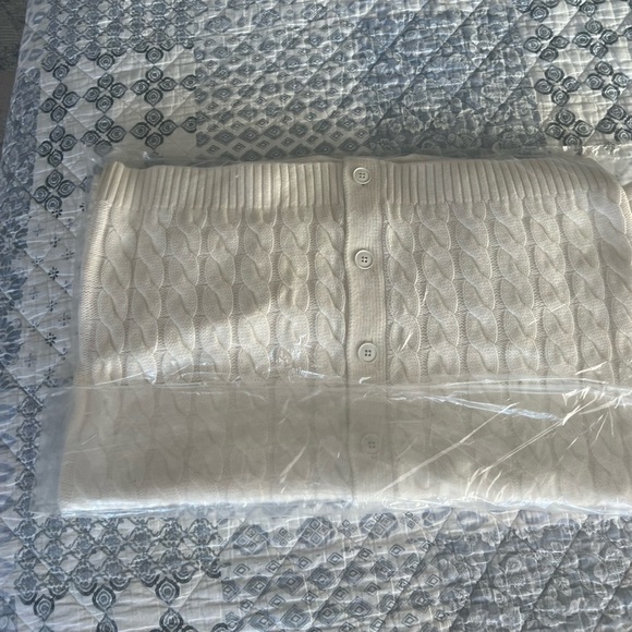 Alice + Olivia Bradford Cable Knit Grandpa Cardigan Ecru - Picture 5 of 12